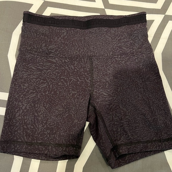 lululemon Wunder Train Pocketed High Rise Short 6" - Picture 4 of 6